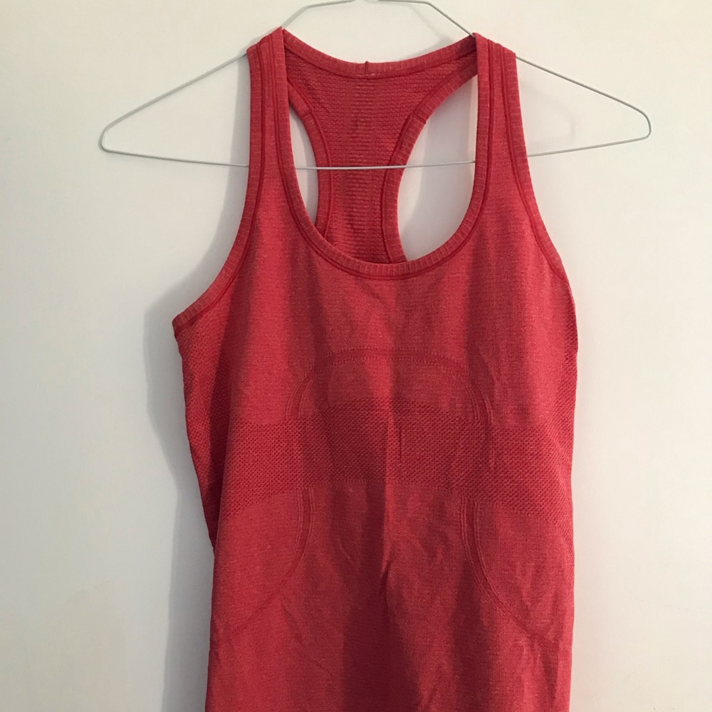 Lululemon racerback size 6